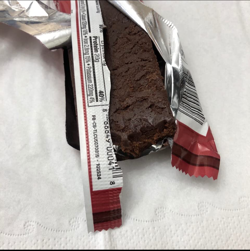 chocolate brownie quest bar